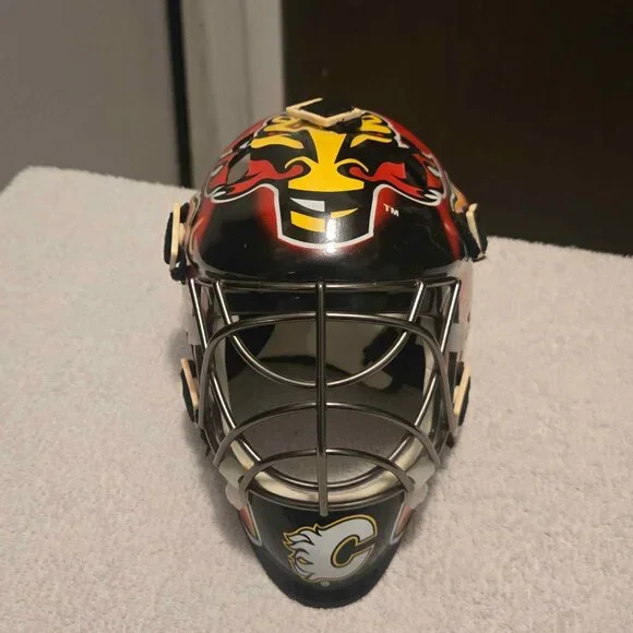 Calgary Flames Fan Lot - 4 Collectible Items - Picture 2 of 10